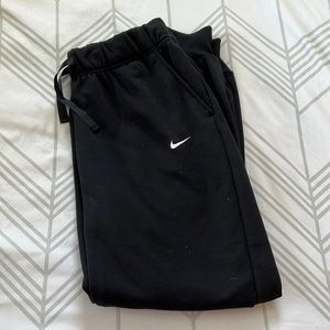 Black Nike Dri fit sweat pants - sz M